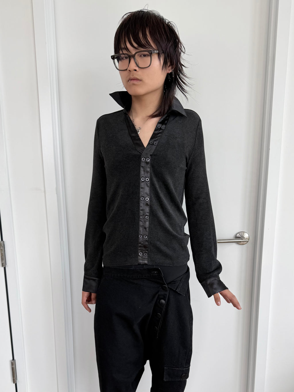 Double Button V-Neck (Black)